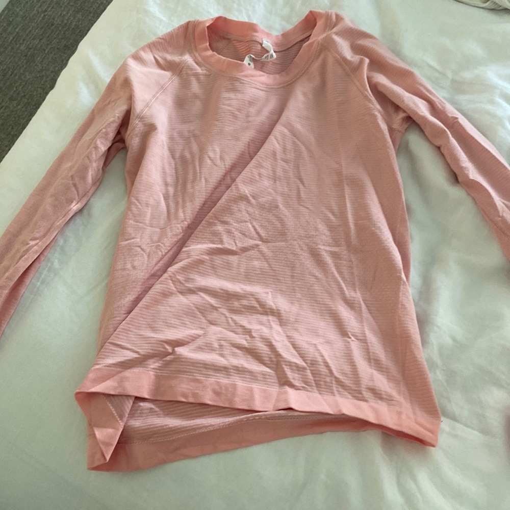 Pink long sleeve swiftly tech lulu lemon shirt